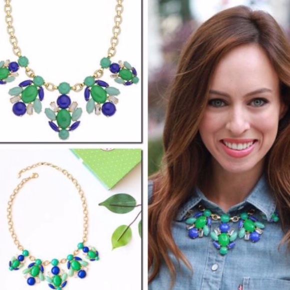 Stella & Dot Juniper statement necklace, retired - Picture 7 of 13